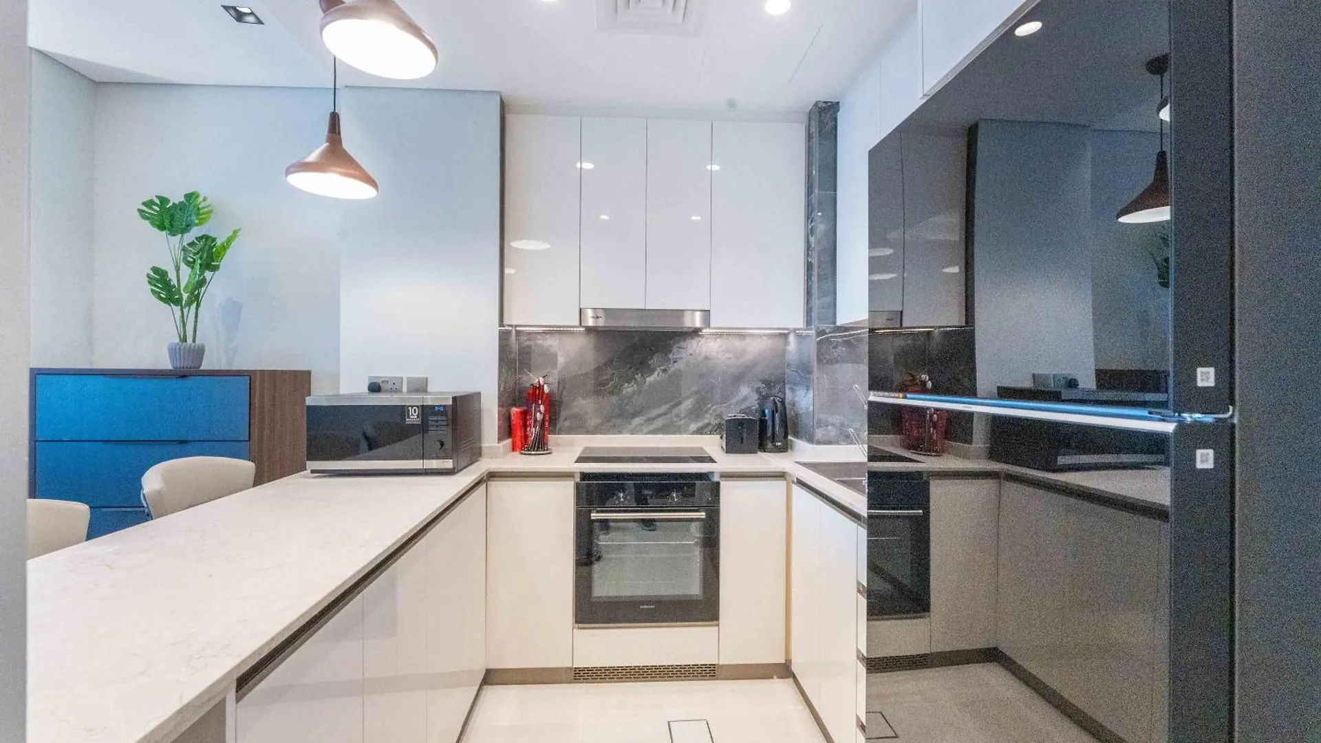 Luxury 2 Bedroom Apartment In Nobles Tower By Pk Holidays Dubai
