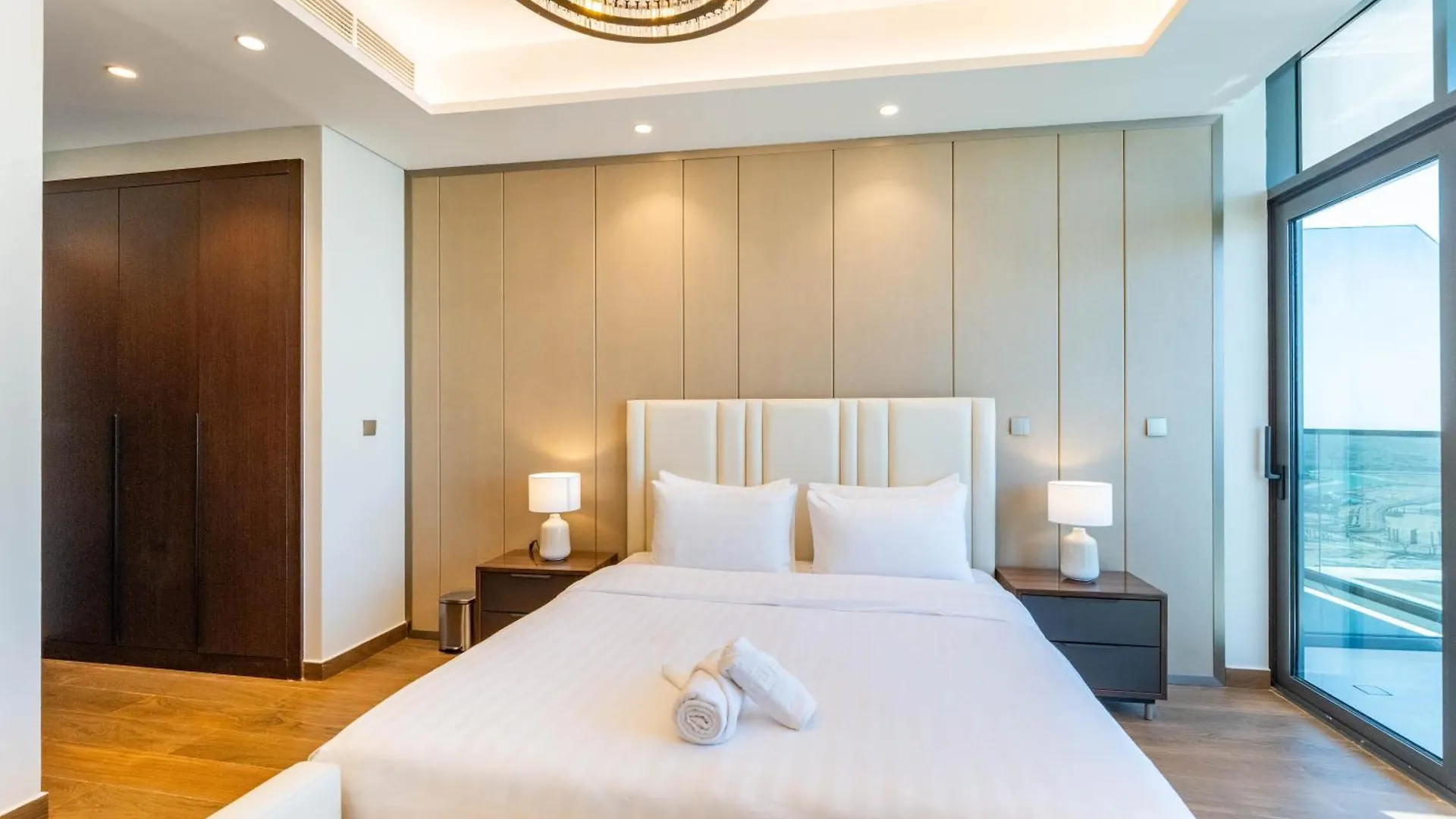 Luxury 2 Bedroom Apartment In Nobles Tower By Pk Holidays Dubai 0*,  United Arab Emirates