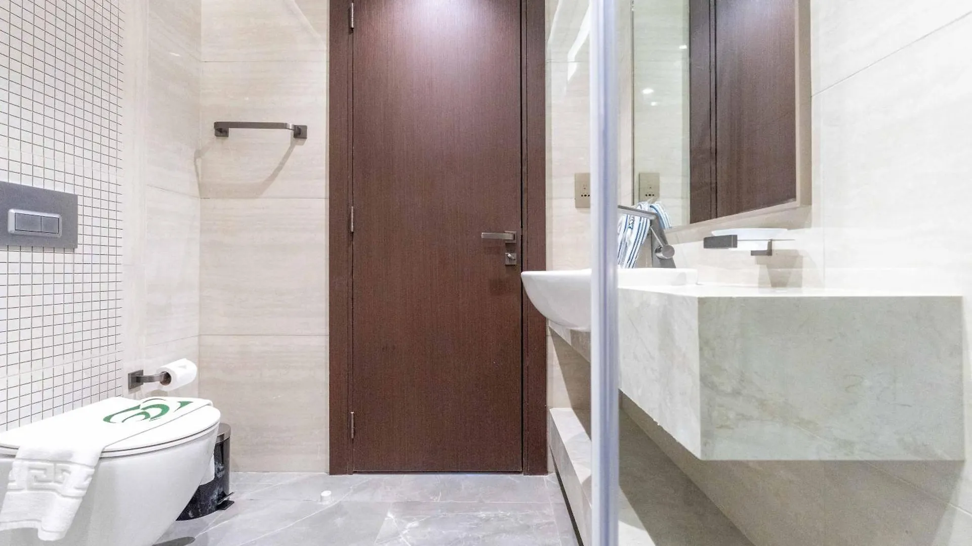 Luxury 2 Bedroom Apartment In Nobles Tower By Pk Holidays Dubai 0*,  United Arab Emirates